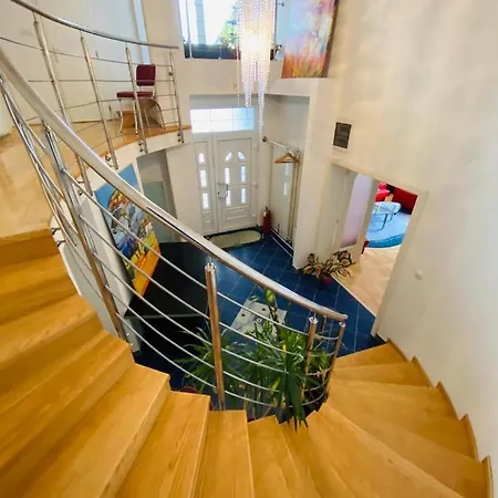 Garni Haus Zanoni Bed & Breakfast *